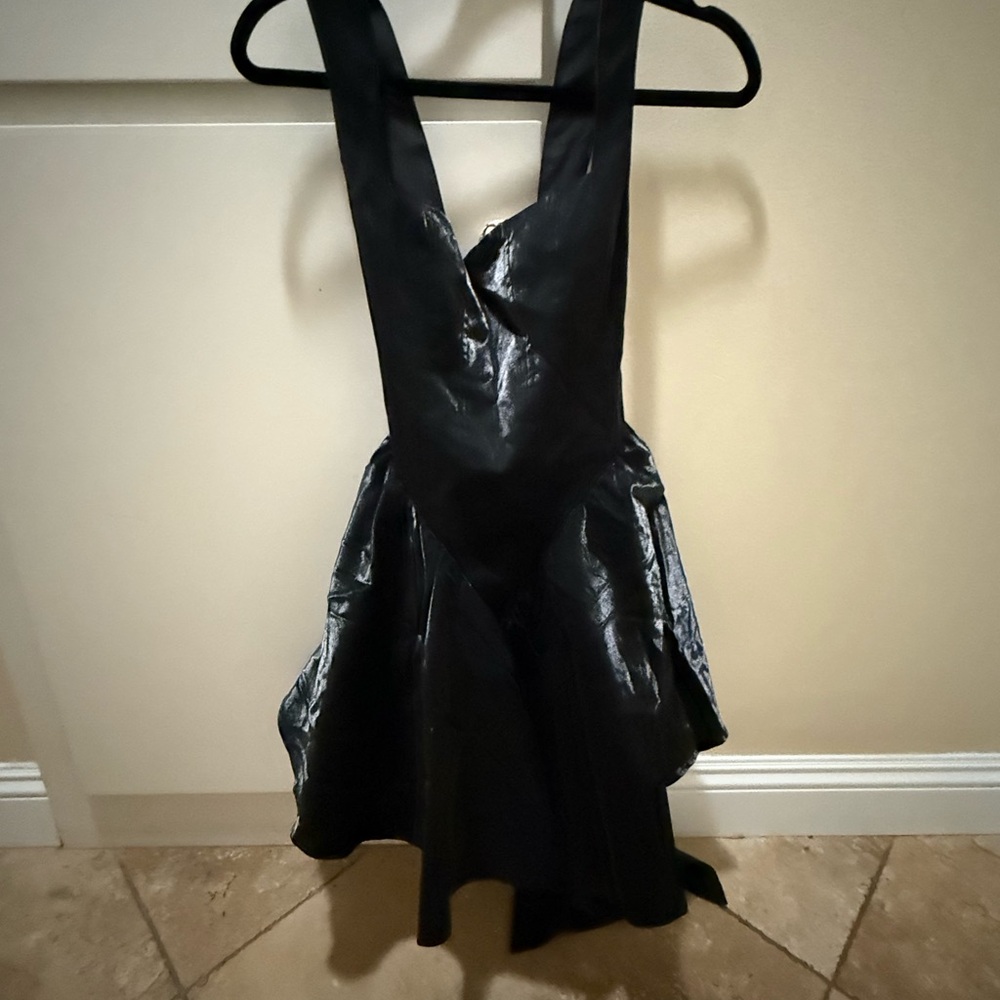 Black Sleeveless Dress